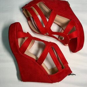 🔥🔥Elegant Red Suede Wedge Sandals
